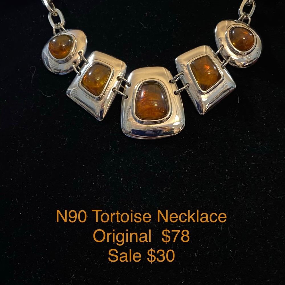 Lia Sophia Necklace new Display item.